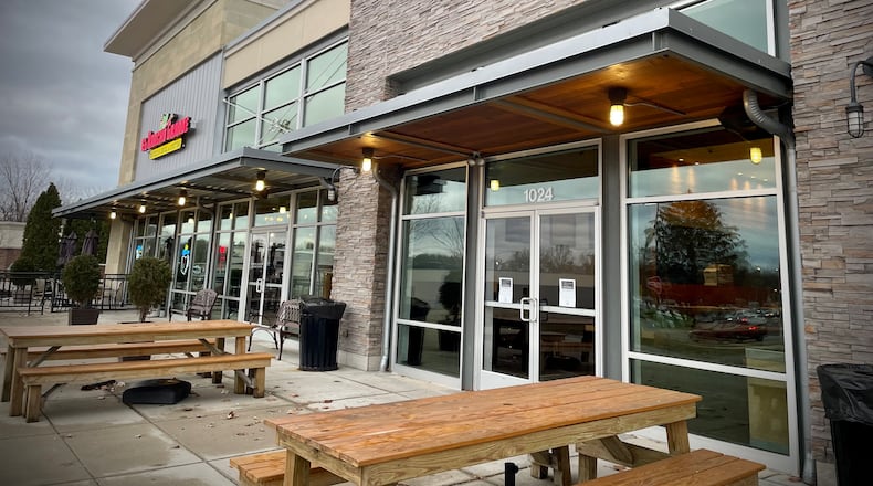 Currito, a fast-casual restaurant with a globally inspired menu featuring bowls, wraps, salads, smoothies, shakes and more, is opening its first location in the Dayton region at 1024 Miamisburg-Centerville Road in Washington Twp. NATALIE JONES/STAFF