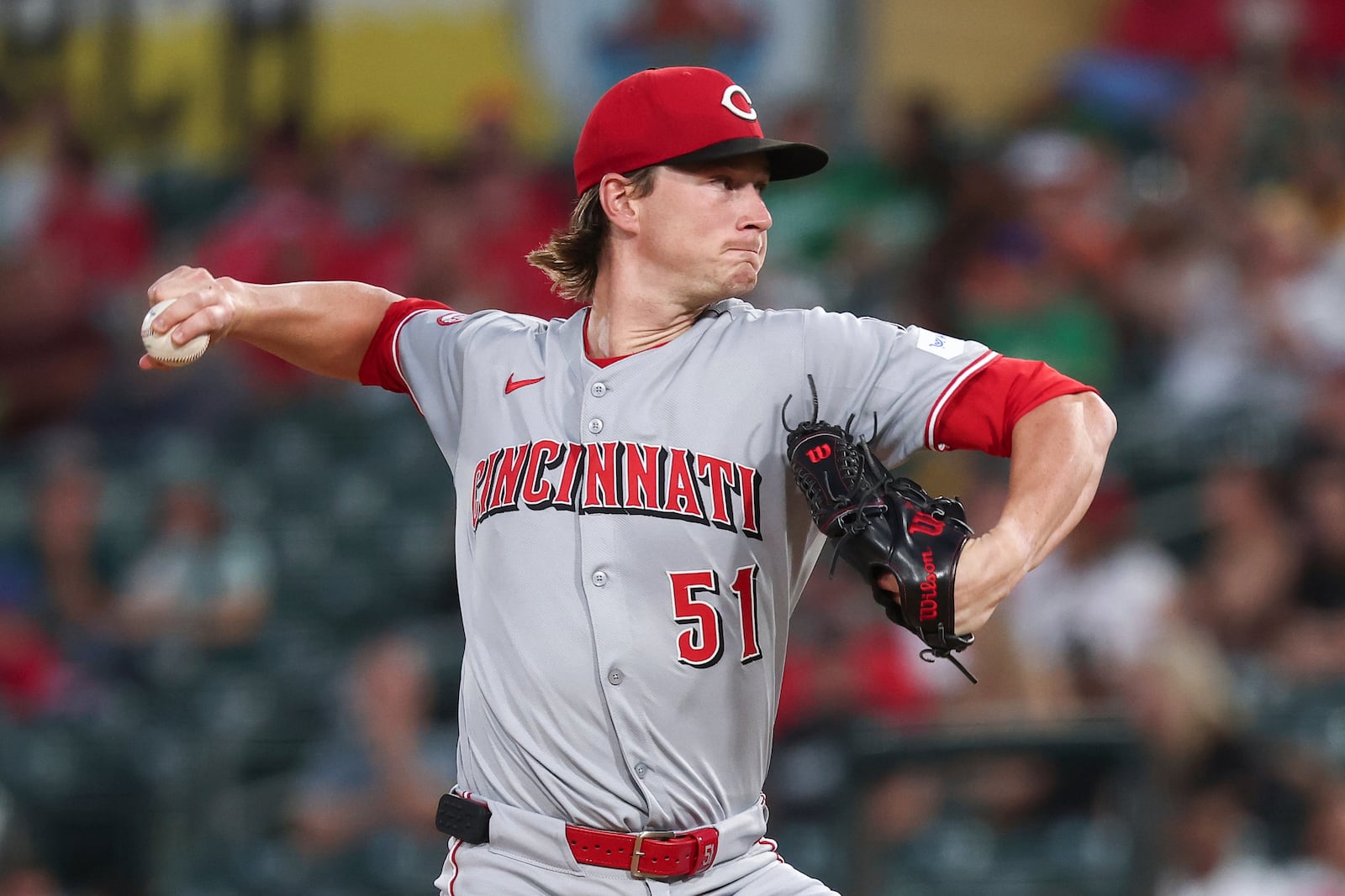 Cincinnati Reds pitcher Brady Singer throws to the Athletics during the first inning of a baseball game Friday, Sept. 12, 2025, in West Sacramento, Calif. (AP Photo/Sara Nevis)
