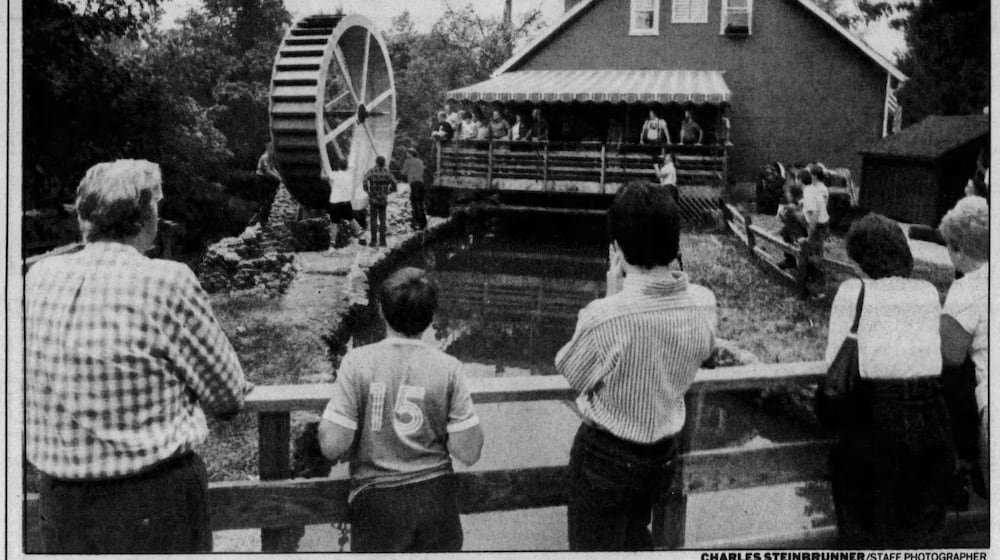 Clifton Mill water wheel installation, 1988. DAYTON DAILY NEWS ARCHIVES