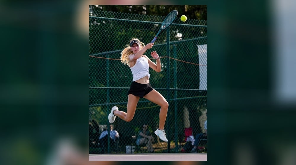 Centerville junior Elise Hedrick started the season 16-1 for the state-ranked Centerville Elks. MEGAN ALLEN/CONTRIBUTED