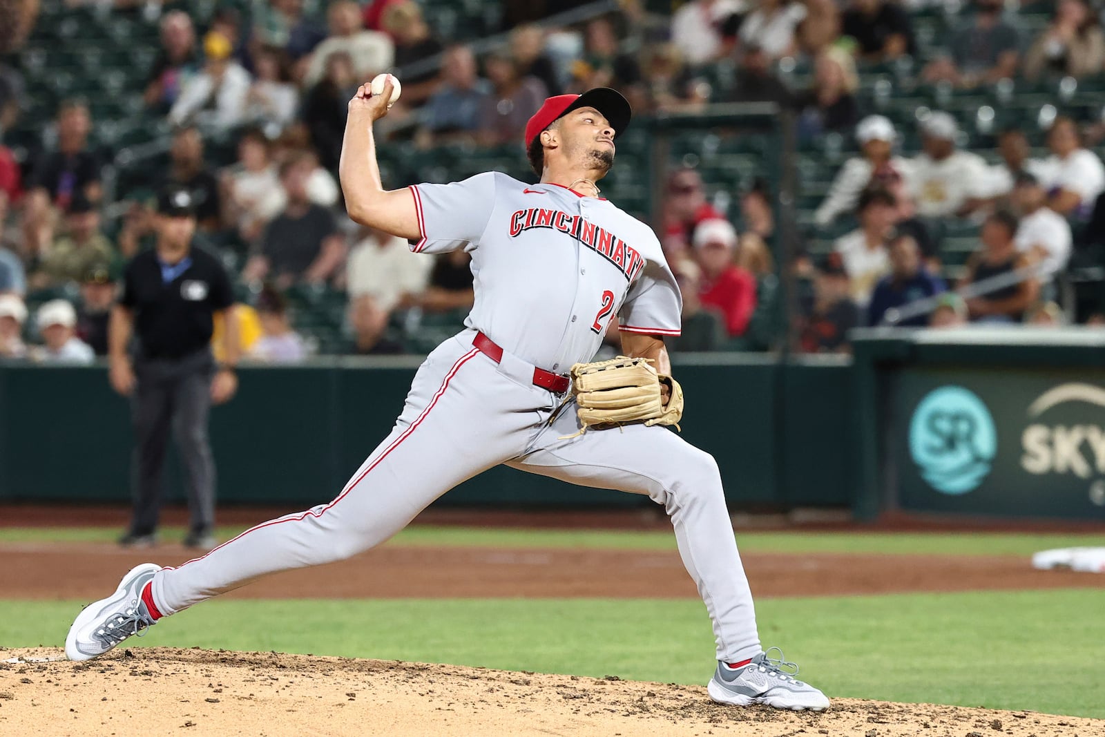 Cincinnati Reds pitcher Chase Burns throws to the Athletics during the seventh inning of a baseball game Friday, Sept. 12, 2025, in West Sacramento, Calif. (AP Photo/Sara Nevis)